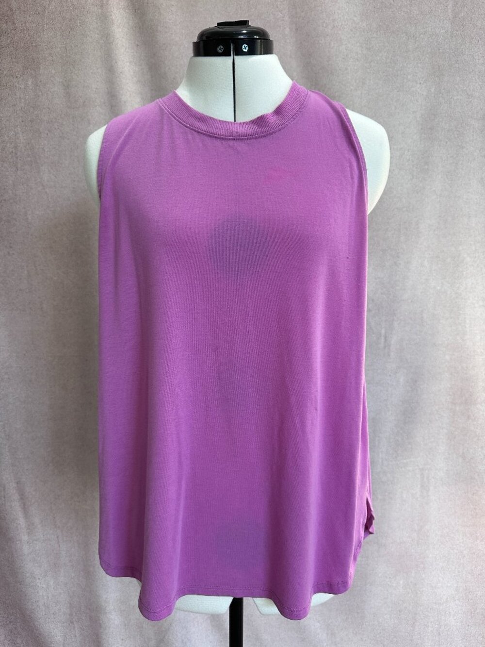 Tek Gear Sleeveless Tunic Tank Shirt, L
